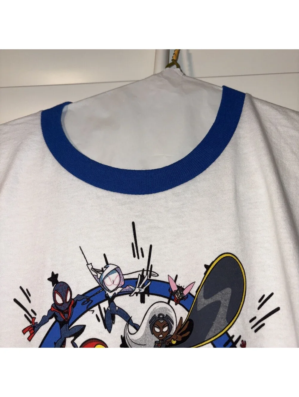 DISNEY MARVEL COMICS SUPER HEROES Collage t-shirt SIZE MEDIUM-Unisex New